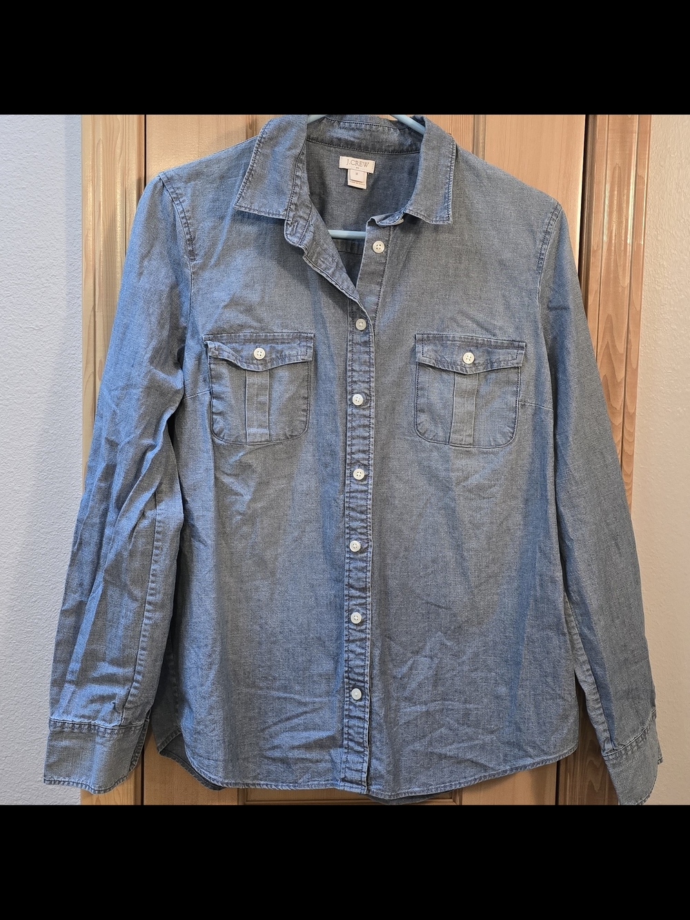 J. CREW Size Medium Blue Denim Button-Down Shirt Women's
